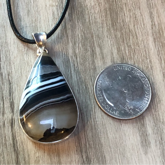Black Banded Agate Jewelry Set - Picture 7 of 15
